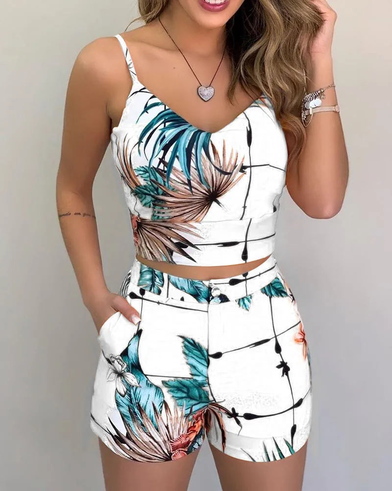 Women's Casual Summer 2 Piece Outfits - Print Spaghetti Strap Crop Top & Short Sets