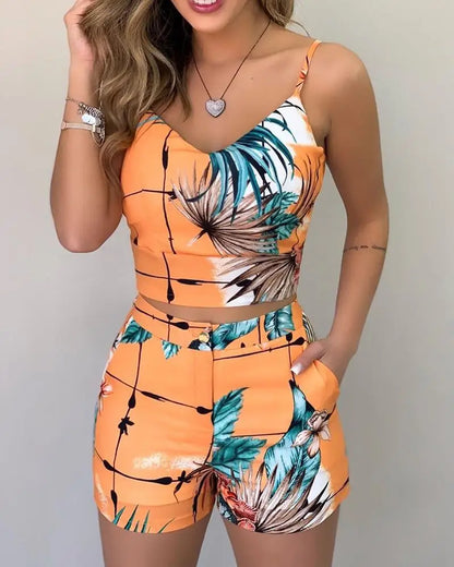 Women's Casual Summer 2 Piece Outfits - Print Spaghetti Strap Crop Top & Short Sets