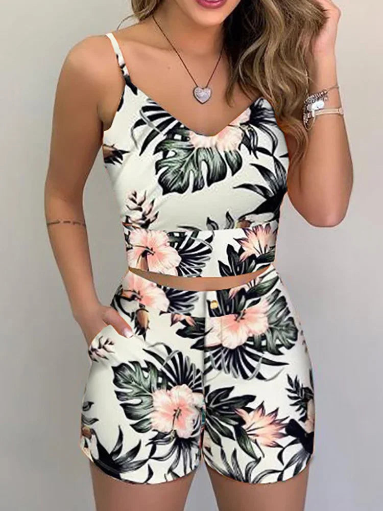 Women's Casual Summer 2 Piece Outfits - Print Spaghetti Strap Crop Top & Short Sets